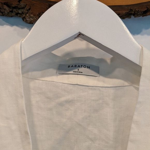 Aritzia White V-Neck Blouse - Picture 7 of 11